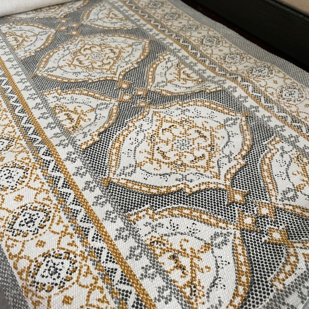 Table Runner